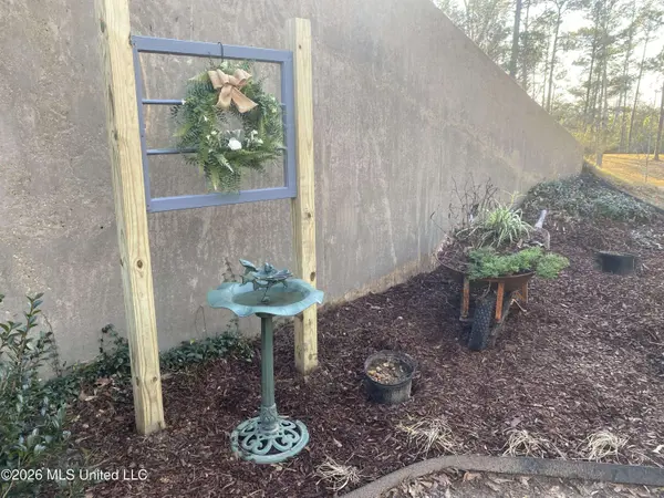 65 Gartman Road, Perkinston, MS 39573