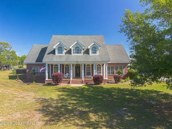 19241 Hunter Drive, Kiln, MS 39556