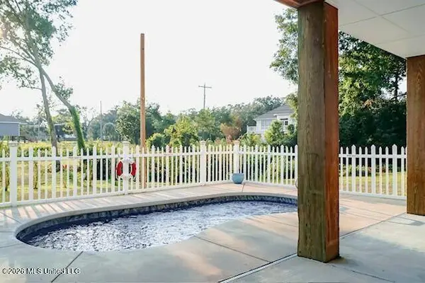 122 Shelter Rock Drive, Long Beach, MS 39560
