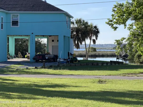 10058 E Shorecrest Road, Biloxi, MS 39532
