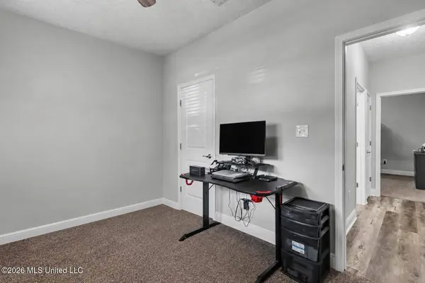 746 Waters View Drive, Biloxi, MS 39532
