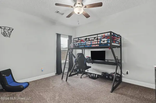 746 Waters View Drive, Biloxi, MS 39532
