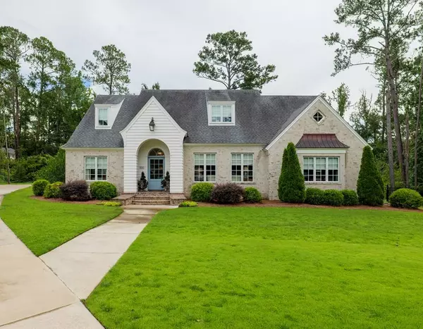 1100 Ravenwood Circle, Valdosta, GA 31602