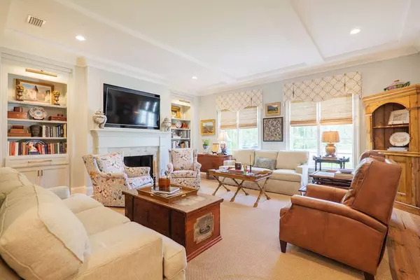 1100 Ravenwood Circle, Valdosta, GA 31602