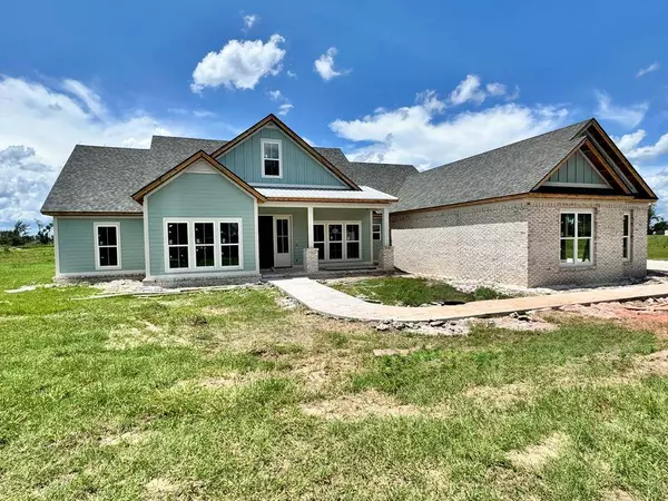 805 Long Pond Road, Lake Park, GA 31636