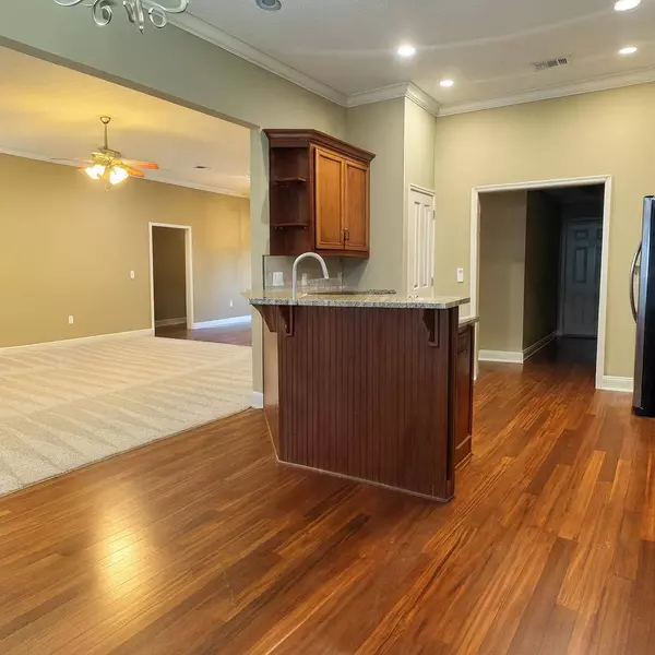 5229 Maycomb Avenue, Hahira, GA 31632