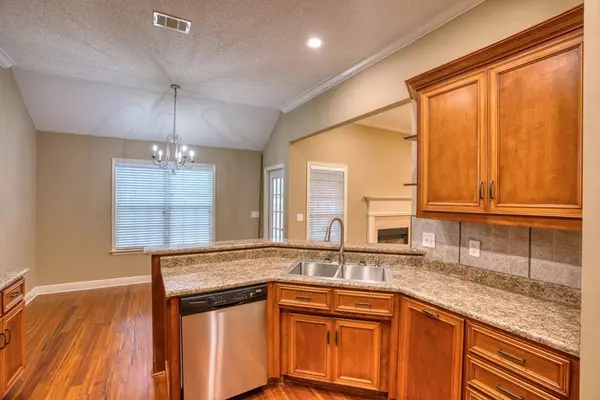 5229 Maycomb Avenue, Hahira, GA 31632