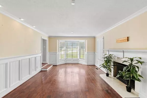 2436 Meadowbrook Dr, Valdosta, GA 31602