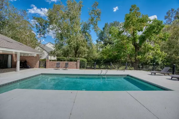 787 Lake Laurie Drive, Valdosta, GA 31605