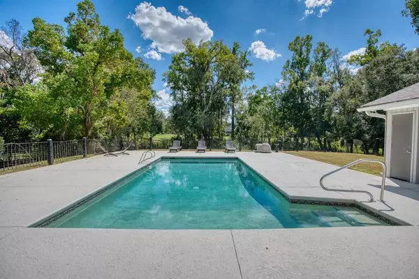 787 Lake Laurie Drive, Valdosta, GA 31605