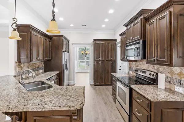 4562 Amelia Circle, Hahira, GA 31632