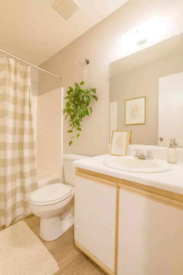 2092 S Sherwood Drive, Valdosta, GA 31602