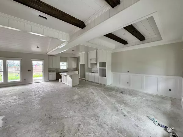 801 Long Pond Road, Lake Park, GA 31636