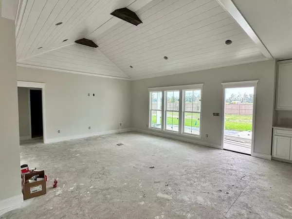 801 Long Pond Road, Lake Park, GA 31636