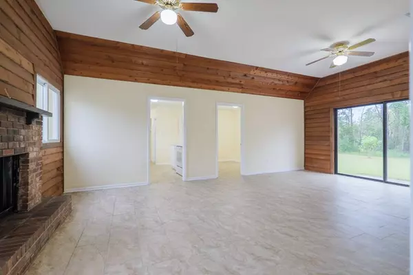 9 Oconee Place, Valdosta, GA 31602