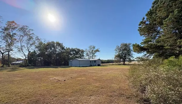 1440 Peach Road, Morven, GA 31638