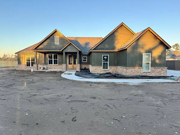 813 Long Pond Road, Lake Park, GA 31636