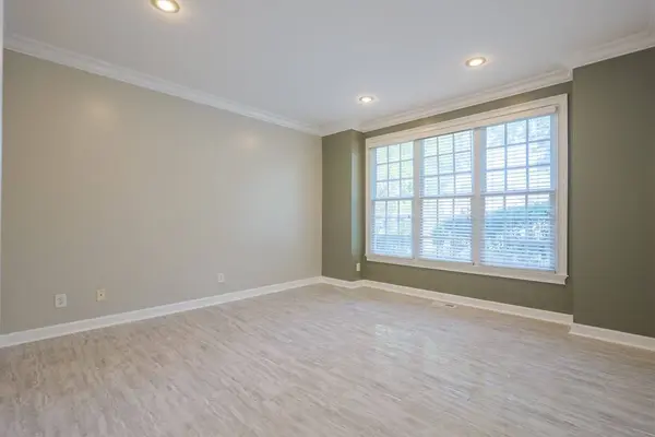 745 Lake Laurie Drive, Valdosta, GA 31605