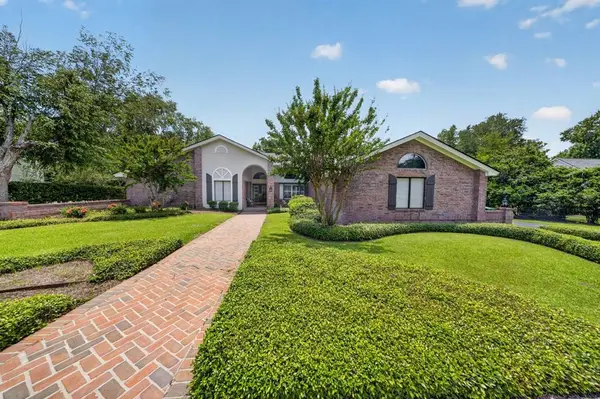 787 Lake Laurie Drive, Valdosta, GA 31605