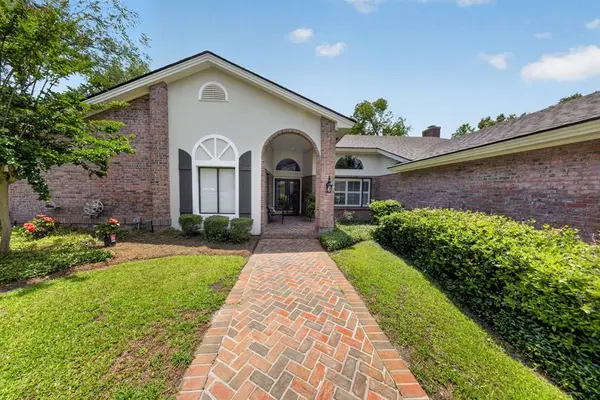 787 Lake Laurie Drive, Valdosta, GA 31605