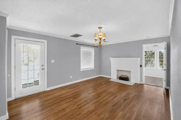 2401 N Oak St., Valdosta, GA 31602