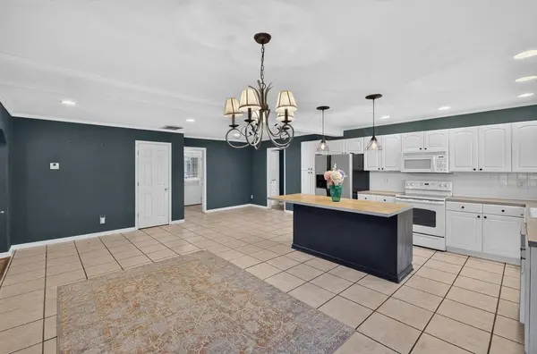 2401 N Oak St., Valdosta, GA 31602