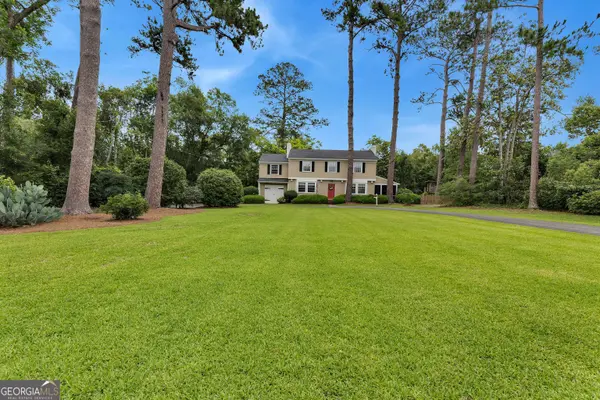 2417 N Oak ST, Valdosta, GA 31602