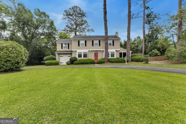 2417 N Oak ST, Valdosta, GA 31602