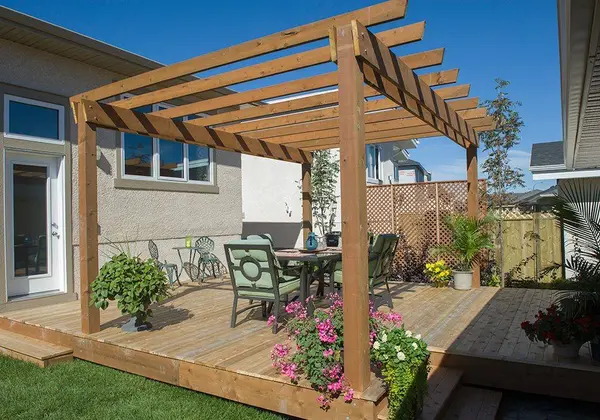 Sage Creek Gallery - -showhome-3waterlilylane-hearth-backyard-02