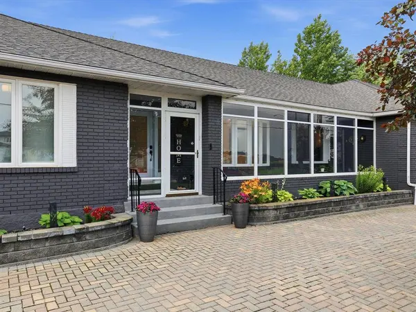 758 Addis AVE, West St Paul, MB R2V 4S3