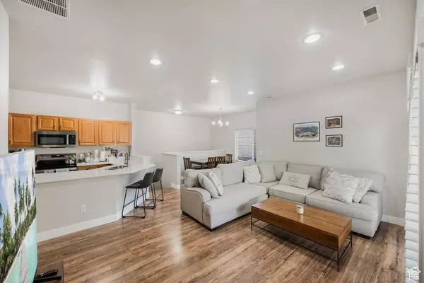 8457 S IVY SPRINGS LN W, West Jordan, UT 84081