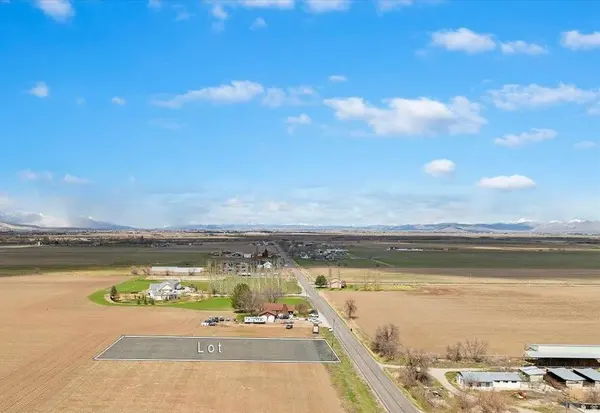 7985 N 2400 W #3, Amalga, UT 84335