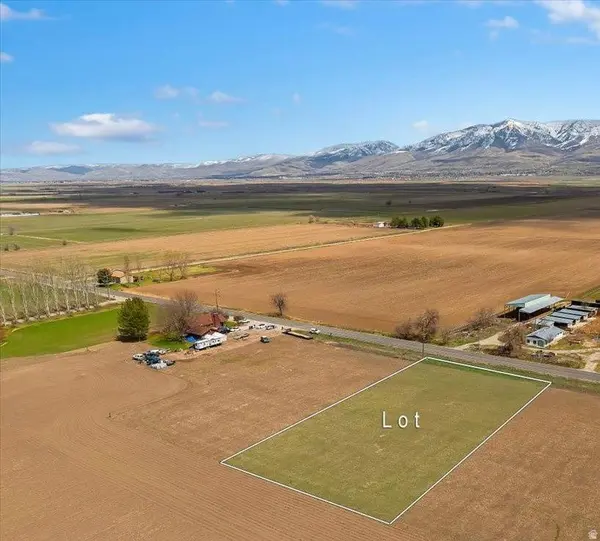 7965 N 2400 W #2, Amalga, UT 84335