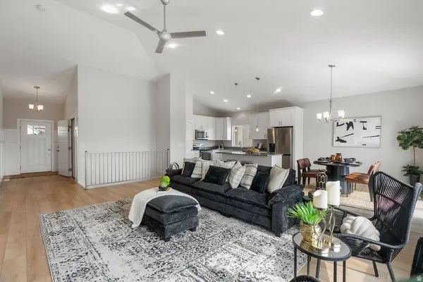 15184 S INVERLEITH CV #309, Bluffdale, UT 84065