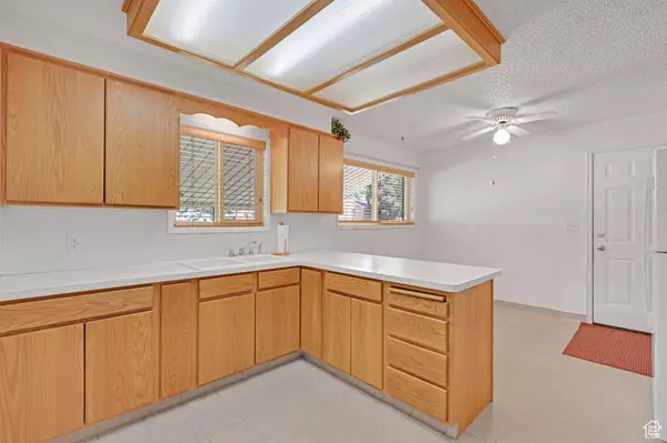 2458 N 575 E, North Ogden, UT 84414