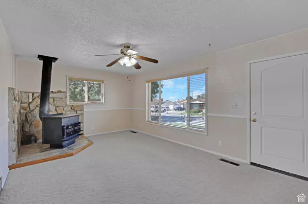 2458 N 575 E, North Ogden, UT 84414