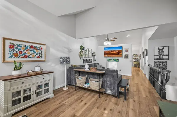 1015 E BROOK HAVEN DR N, Kaysville, UT 84037