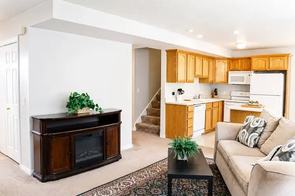 620 N FAIRFIELD RD E #10, Layton, UT 84041
