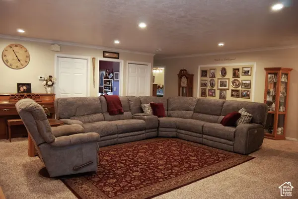1028 E GORDON AVE N, Layton, UT 84040