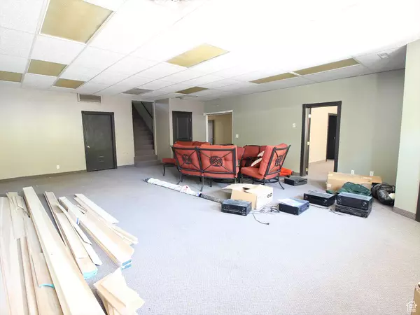 5 S MAIN ST, Providence, UT 84332