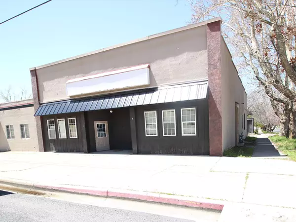 5 S MAIN ST, Providence, UT 84332