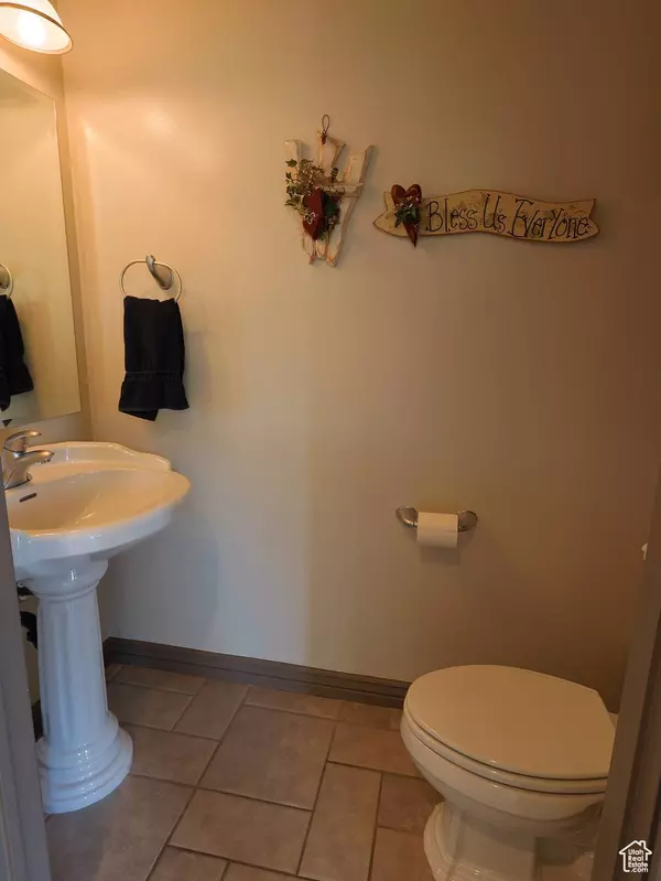 5160 W 5725 S, Hooper, UT 84315