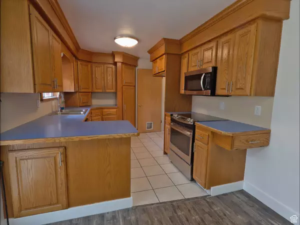 2382 N 770 W, Clinton, UT 84015