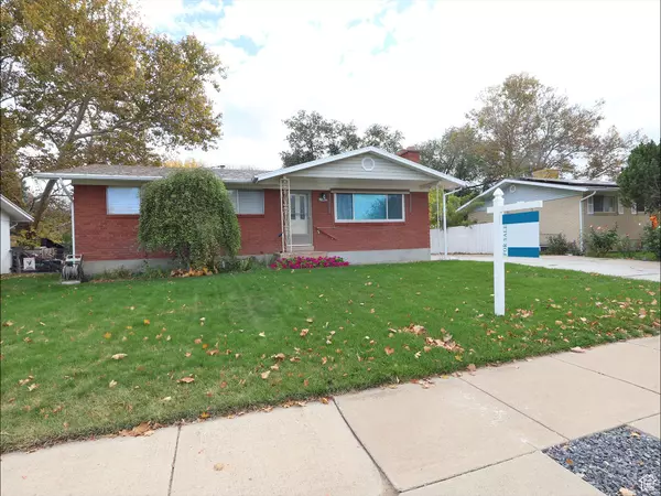 2382 N 770 W, Clinton, UT 84015