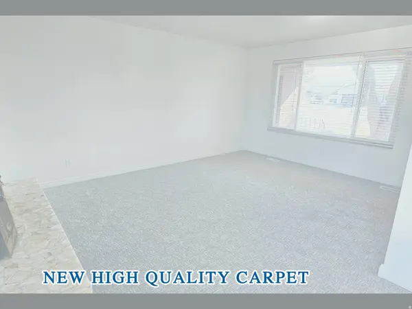 1033 E 825 N, Layton, UT 84040