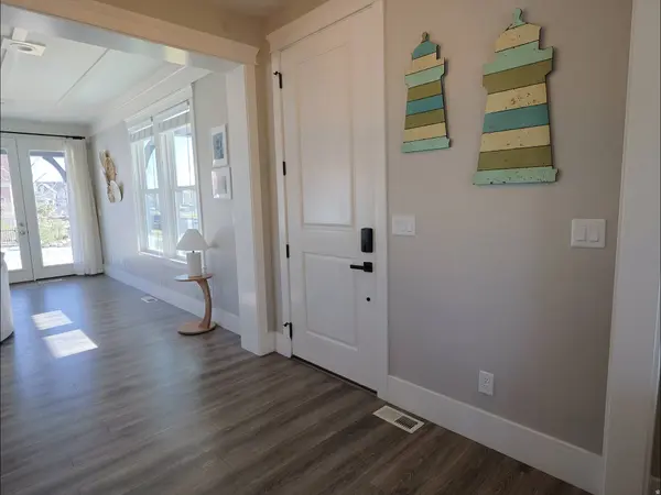 10993 S OQUIRRH RD, South Jordan, UT 84009