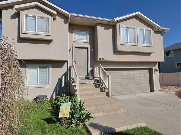 3832 PARKER DR, Riverdale, UT 84405
