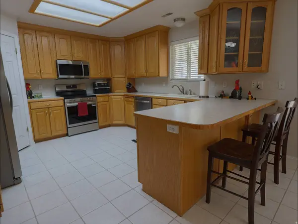 948 W 1730 N, Clinton, UT 84015