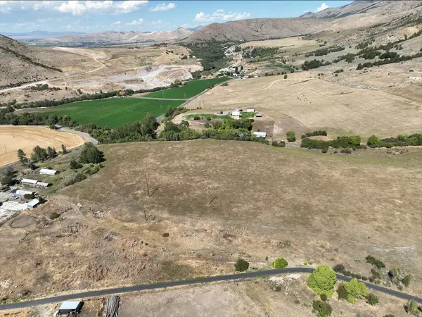 2163 E MAPLE LEAF DR, Cove, UT 84320
