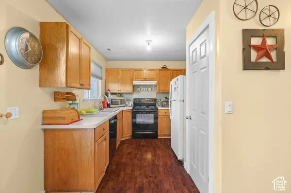399 DOWNS DR, Ogden, UT 84404